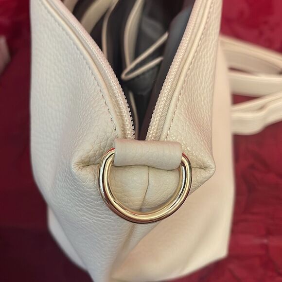 Remi‎ Reid Cream Color Leather Crossbody Bag - Picture 13 of 14